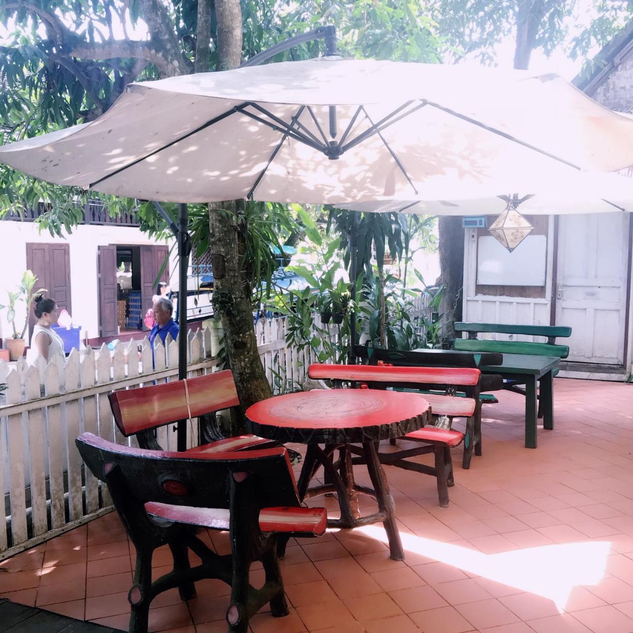 Wisdom laos hotel Luang Prabang Exterior foto